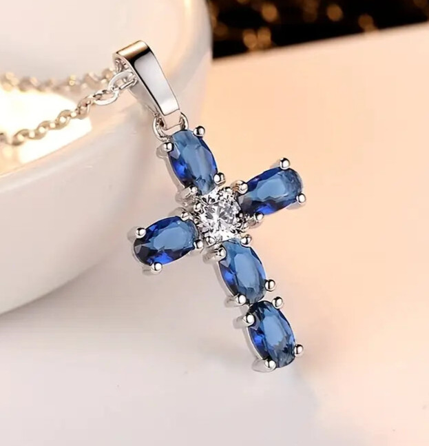 Elegant Vintage Style Blue Cubic Zirconia Cross Pendant Necklace Jewelry