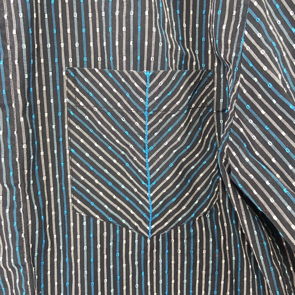 Camisa de vestir de manga larga con botones a rayas talla M de corte moderno Claiborne para hombre Foto 4 de 4