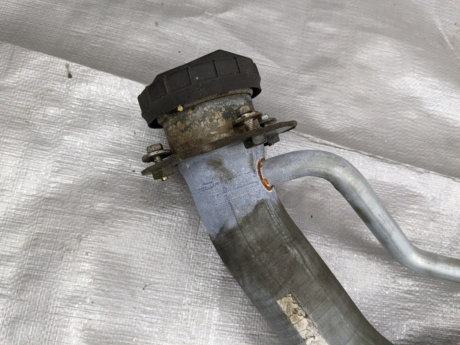 9097 MAZDA MX5 MIATA OEM FUEL TANK FILLER NECK HOSE PIPE PIPING GAS