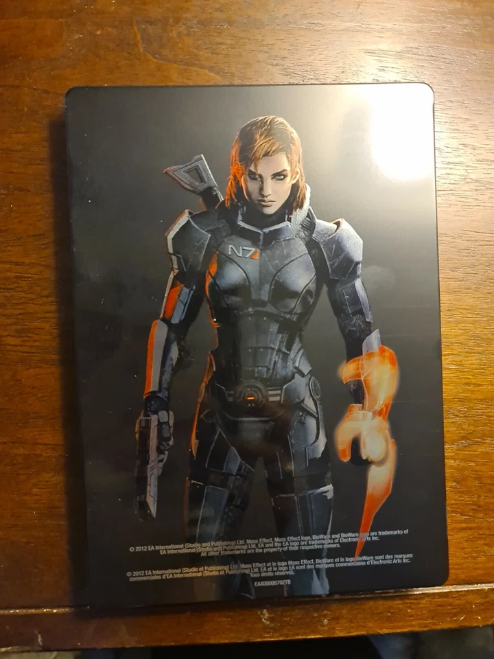Mass Effect 3 Steelbook with Artbook and Comic  - Image 2 of 4