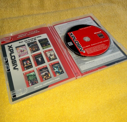 Flight Simulator 2002 by Microsoft | Game | VGC Three discs. All good - Picture 3 of 5