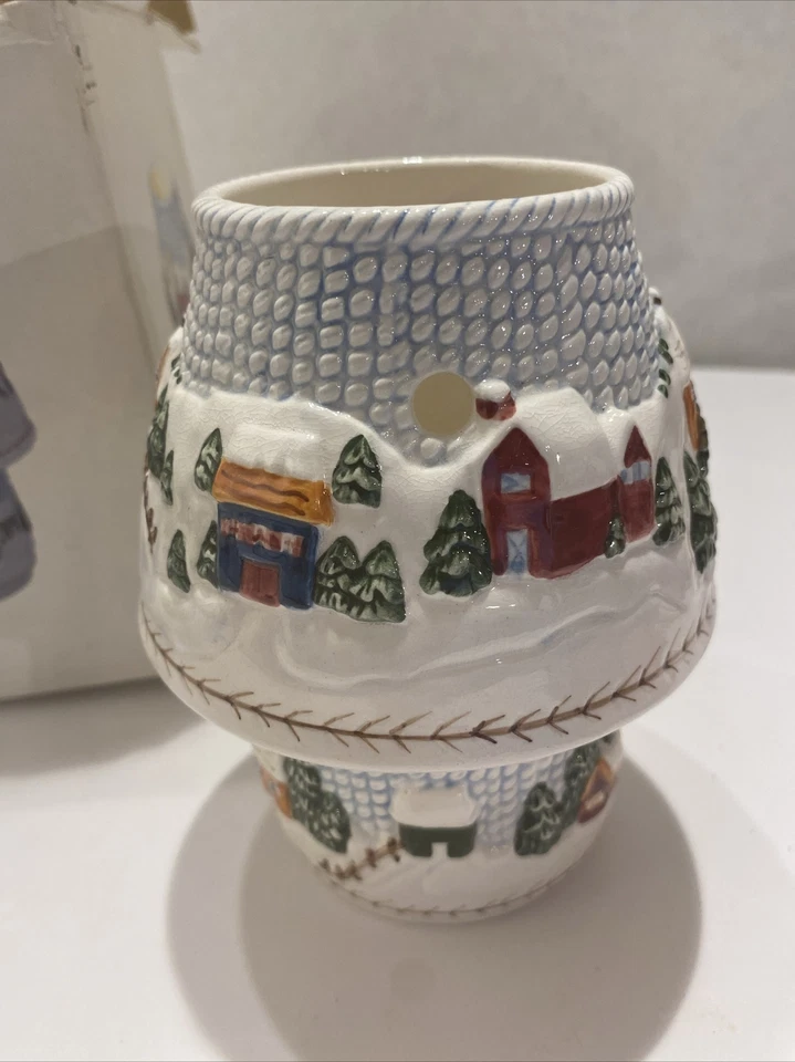 Large Jar Shade & Bottom For Yankee Candle - Christmas -Town-Family HO - Image 2 of 4
