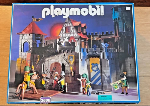 Playmobil 3666 Knights Castle VTG  1993  Knights Figures Mostly Complete NO BOX