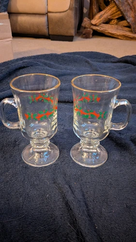 (2) LIBBEY Holly Berry Christmas Glass Irish Coffee Cups Mugs 8 oz Gold Rim