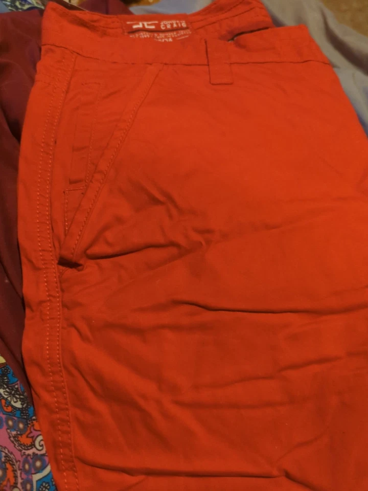 Calça cargo Jordan Craig Fire vermelha slim fit 36x34 última par nova com etiquetas - Imagem 3 de 4