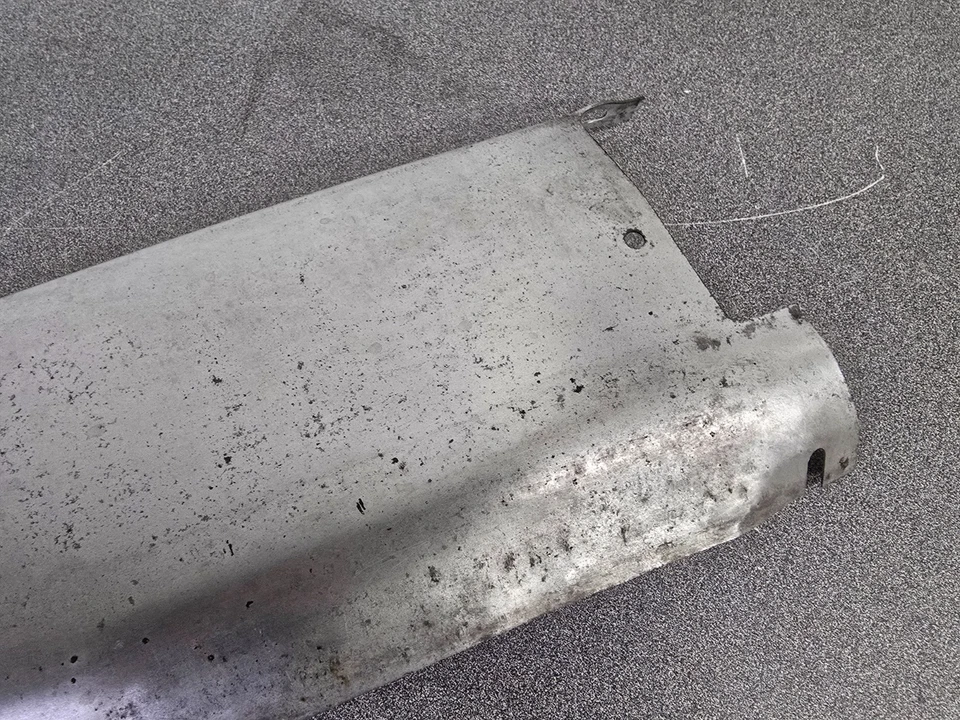 NICE USED ORIGINAL PORSCHE 911 930 REAR BUMPER EXHAUST HEAT SHIELD 1978-89 - Изображение 4 из 4