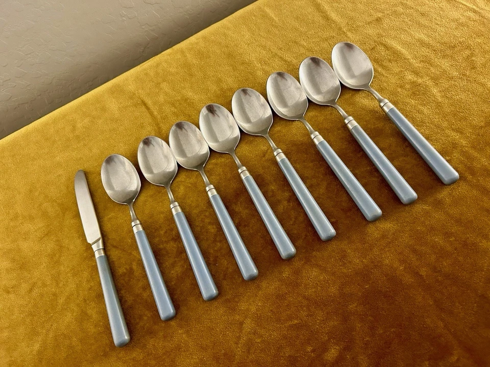 (8) Cucharas de sopa STANLEY ROBERTS SPECTRUM ACERO INOXIDABLE PIZARRA AZUL + Cuchillo de cena Foto 2 de 4