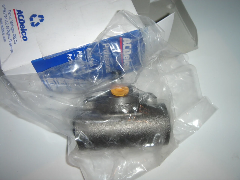 Lot of 2 - ACDelco Professional 18E1034 Drum Brake Wheel Cylinder NEW - Image 4 of 4