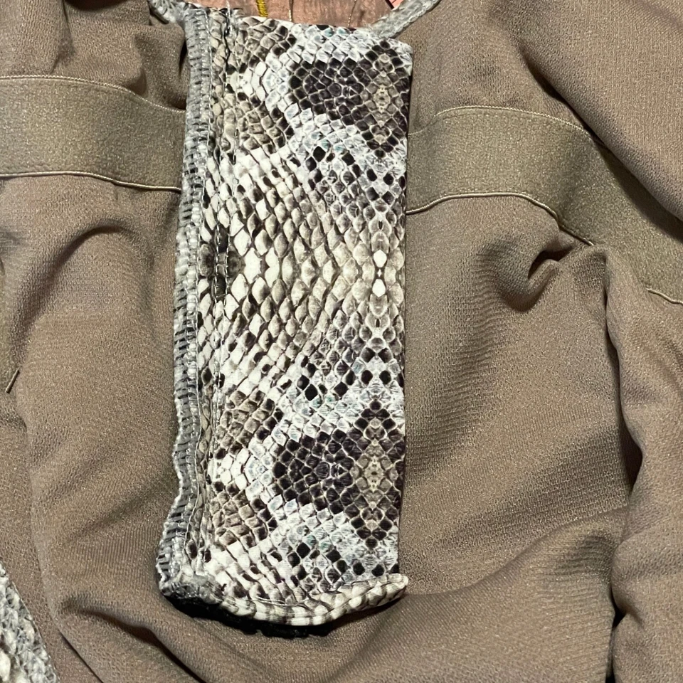 Traje de baño Rachel Roy para mujer mediano estampado animal cremallera frontal 1 pieza traje de baño pitón Foto 4 de 4