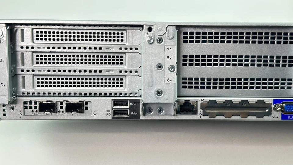 HPE ProLiant DL385 Gen10 Two EPYC 7452 512GB-64 RAM 8x SFF 800W PSU P408i-A 10GE - Image 4 of 4