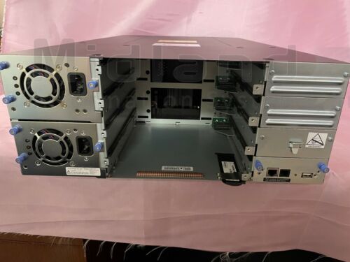 IBM TS3200 Tape Library 3573-L4U senza unità/può aggiungere - Foto 3 di 3
