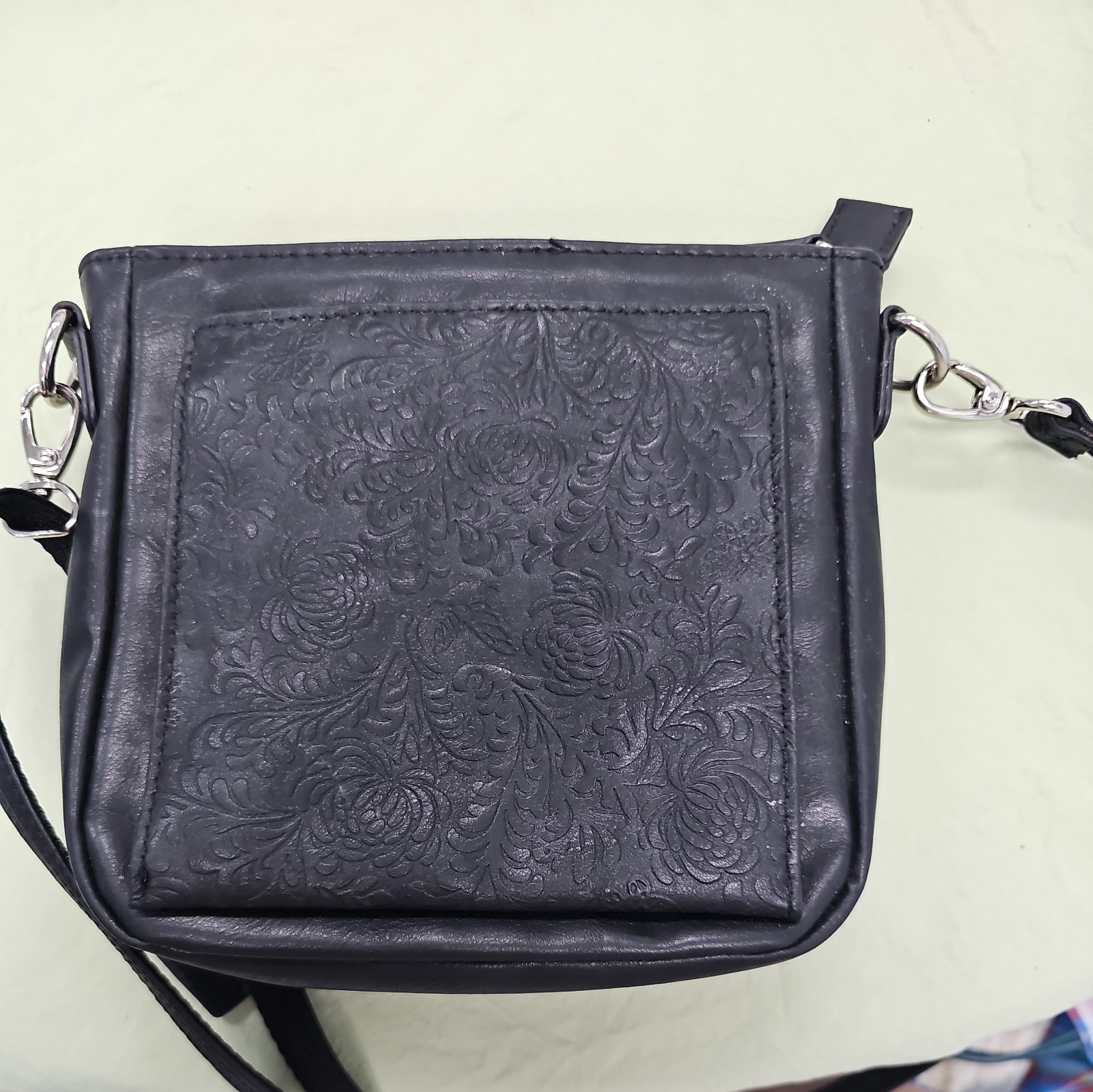 Concealed Carry Gun Tote'n Mamas Mini BOHO Leather Handbag Black