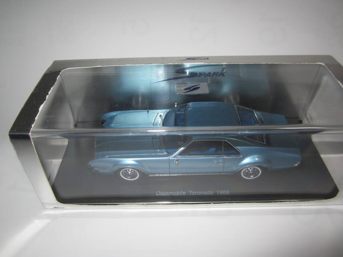 Spark Oldsmobile Toronado Coupe 1966 1:43 S2951
