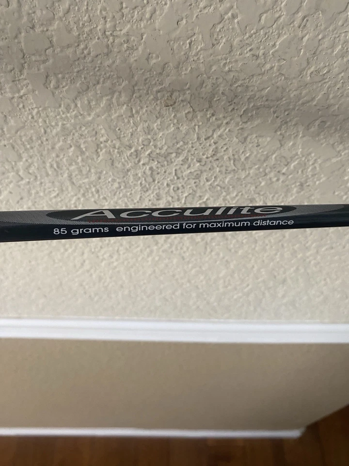 Alien Driving Iron. 16*. RH. Near Mint . Graphite. 40” - Image 4 of 4