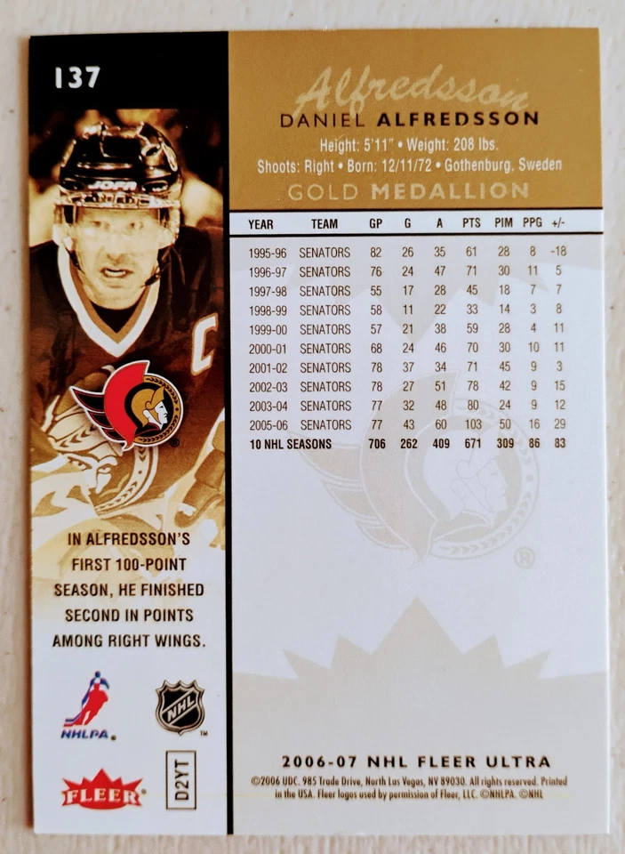 06 07 FLEER ULTRA GOLD MEDALLION DANIEL ALFREDSSON #137 SENATORS - Image 2 of 2