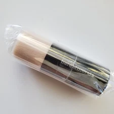 BareMinerals BEAUTIFUL FINISH Brush Full Size Foundation Brush BRAND NEW!