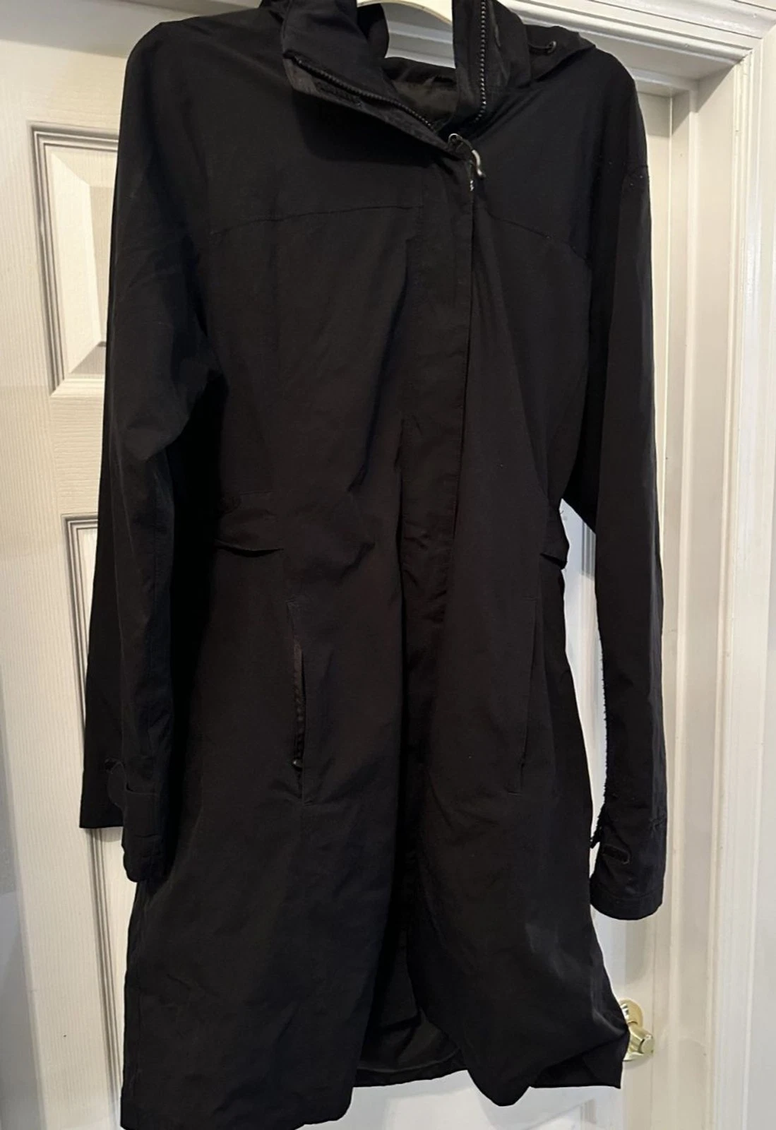 Ski Jacket Womans L removable hood Wind & Water-Resistance Outer Shell