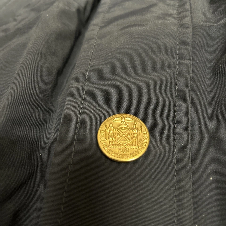 JAQUETA UNIFORME SERVIÇO IMPERMEÁVEL CLIMA FRIO NEWPORT HARBOR NYPD. TAMANHO 58 REGULAR - Imagem 3 de 4