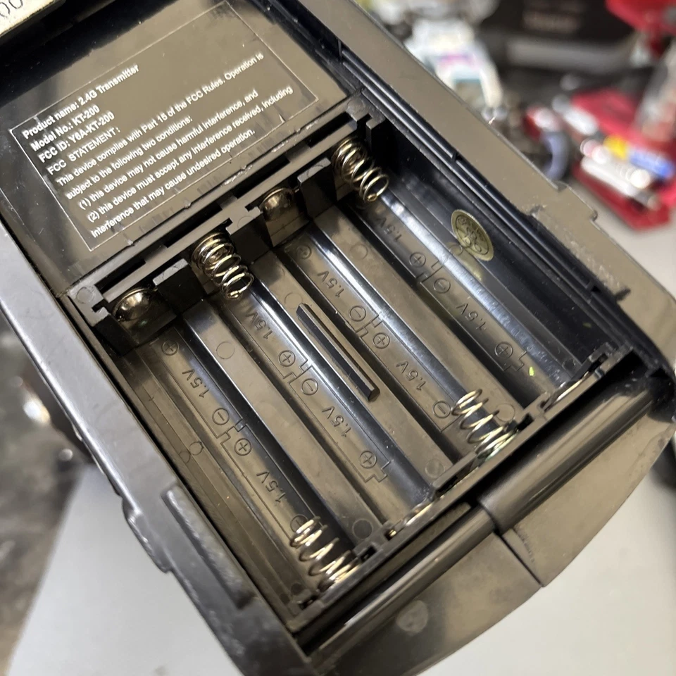 Kyosho Kt-200 Kr-200 - Syncro  2.4GHz Transmitter Only - Image 4 of 4