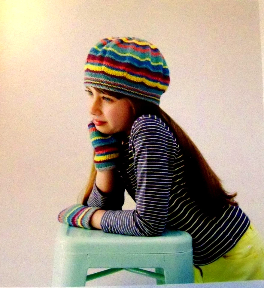 Debbie Bliss Knitting Pattern Book - Baby Cashmerino 6  - 14 Projects Baby Child - Image 3 of 4