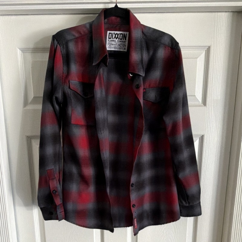 Dixxon women's Flannel Plaid Long Sleeve Button-Up Shirt Red Black Gray L