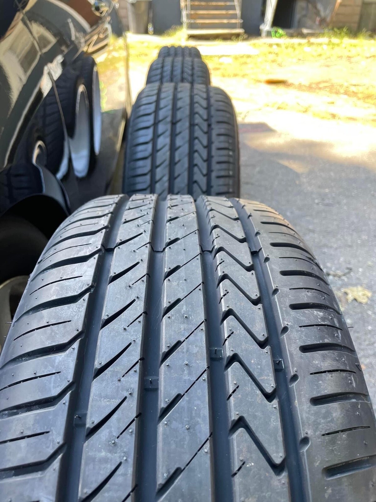 Lexani VOR TR4 Wheels 18in 35 Offset 225/45R18 8.5in | Brand New | 45 | 225