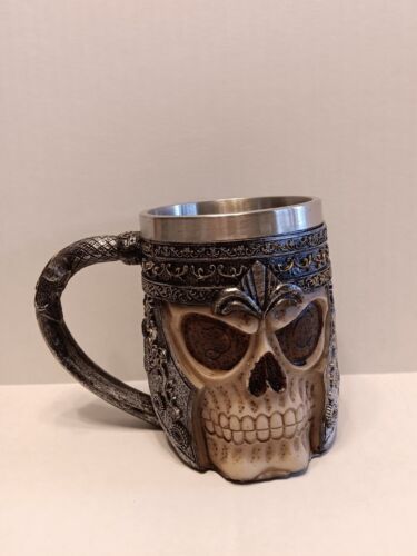 Viking Skull Mug - Picture 1 of 11