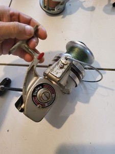daiwa 9000c reel Eupheng 900012000 Surf Fishing for Saltwater Fishing, 72LBS Max Drag, 7+1 Ball Bearings, CNC Aluminum Spool, Graphite Frame, Big Game Spinning Reel (Metal Brown, 9000) : Sports & Outdoors it allows you to explore depths that are simply not possible with a conventional reel or fish at great distances with kites Sougayilang 9000 10000 12000 Full