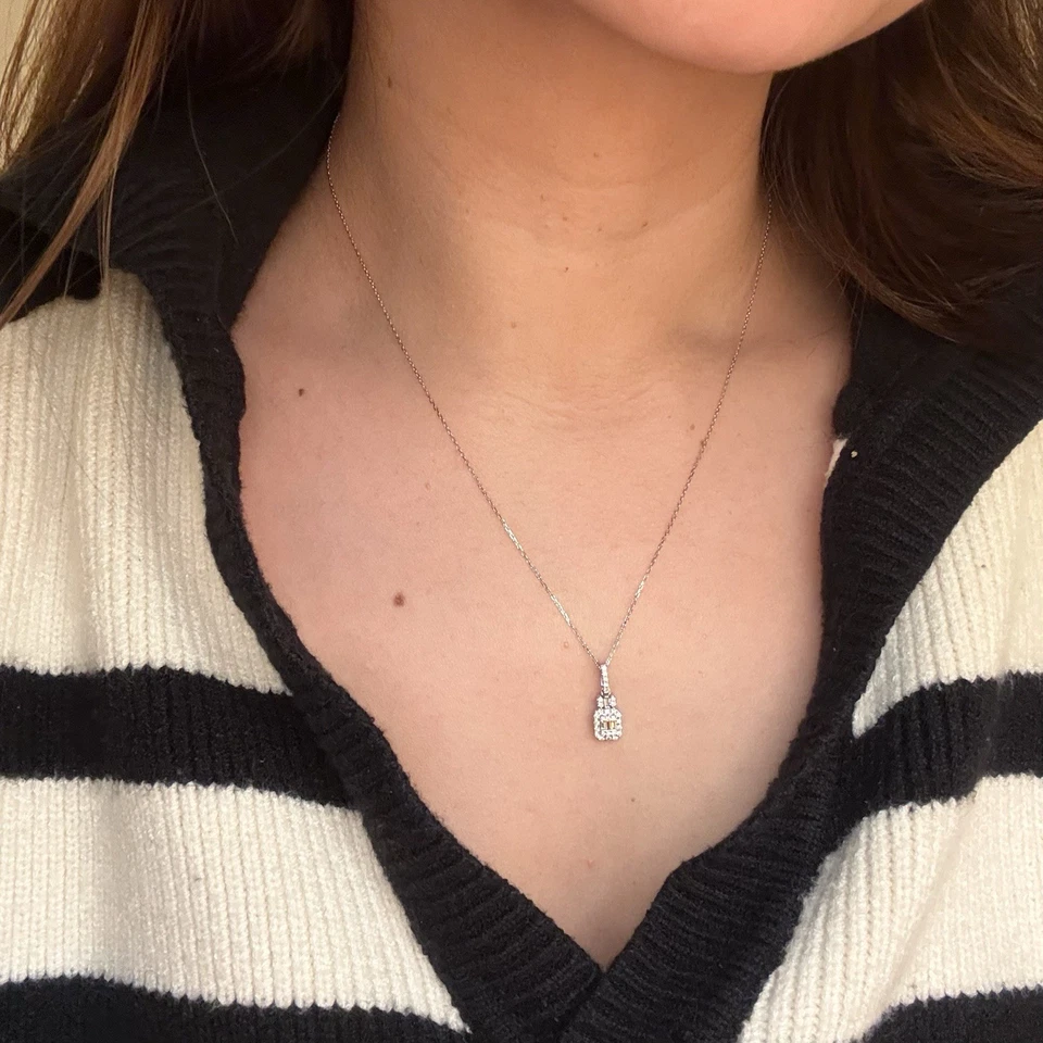 Collar y pendientes engarzados de oro blanco macizo de 18k con diamantes Foto 3 de 3