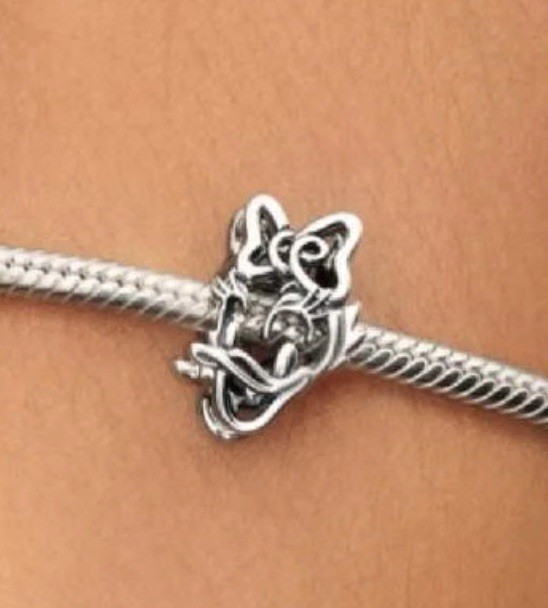 New Pandora Disney Daisy Duck Openwork Charm-793910C00