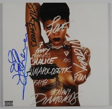 Rihanna JSA Signed Autograph Record Album Vinyl Unapologetic