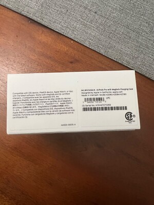 Apple - AirPods Pro (1st generation) with Magsafe Charging Case