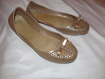 gold jelly flats