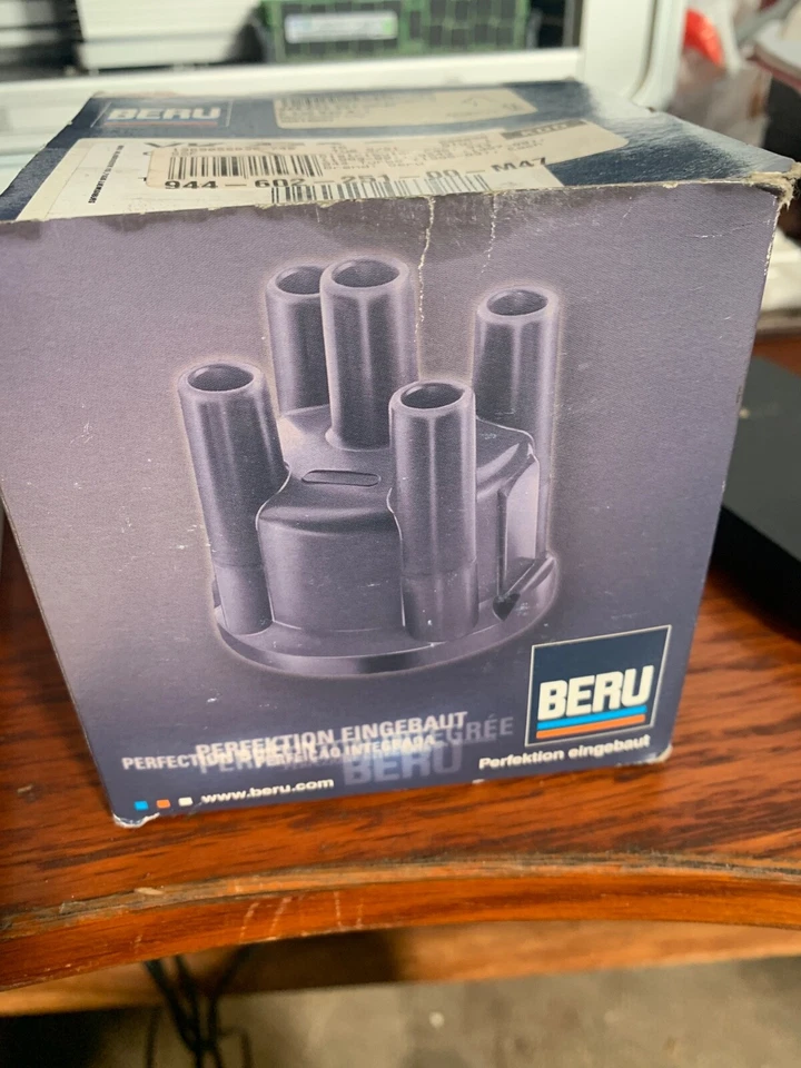 Porsche 944 Turbo Distributor Cap NIB NEW OEM BERU Made in Germany - Image 2 of 4