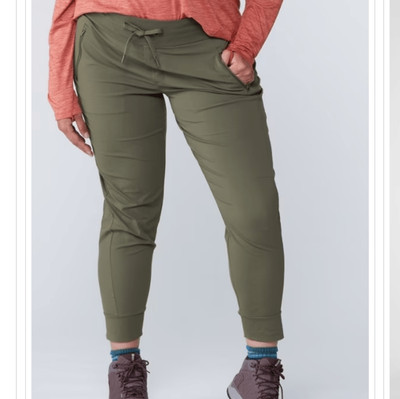 Athleta -112 Trekkie North Jogger Pants Mountain Olive Green size 18