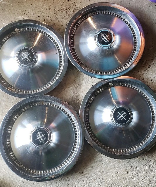 Set of 4 19751981 Lincoln Town Car OEM 15" Hubcaps / Wheel Covers