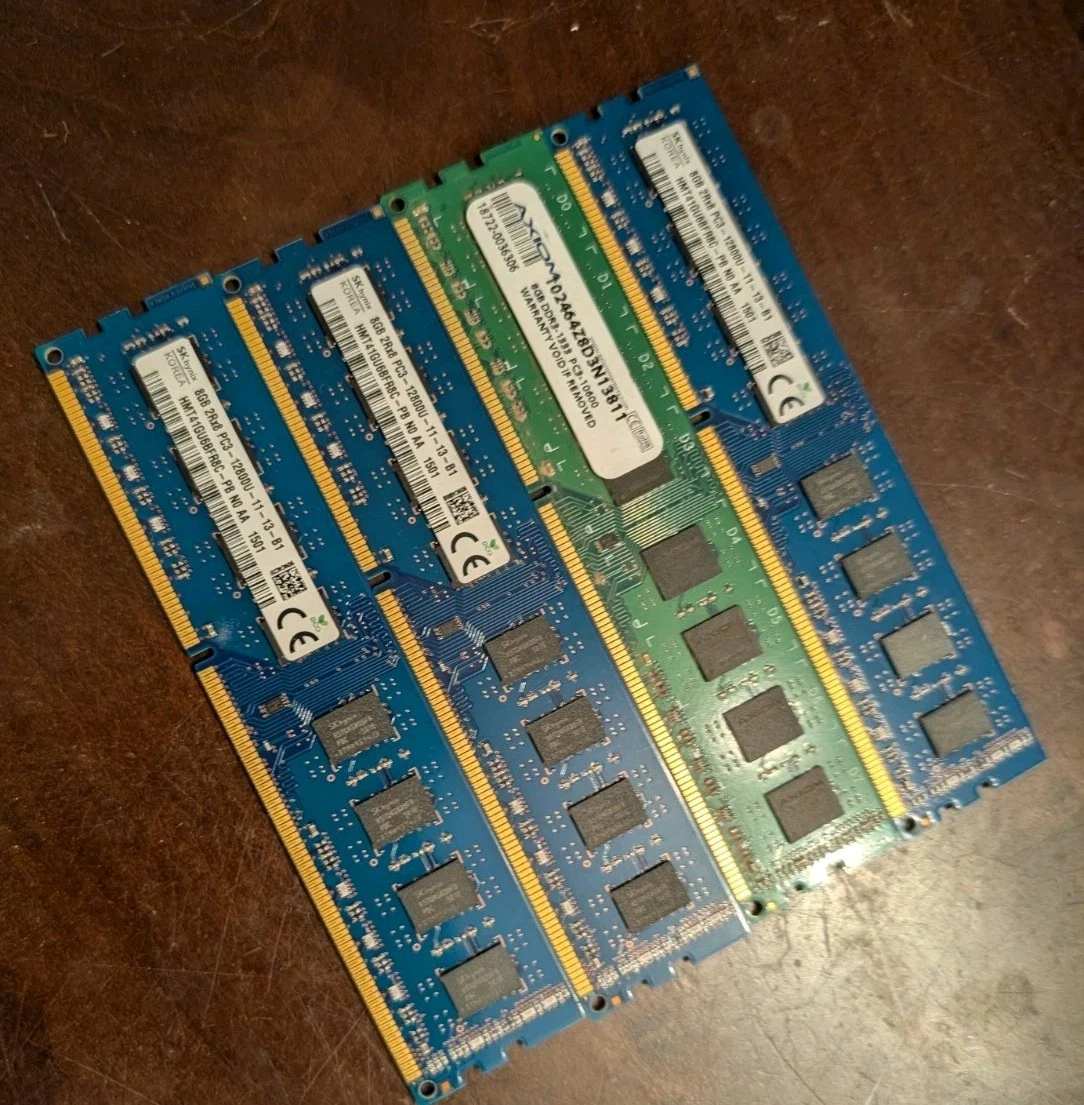 Kit Mémoire Serveur SK Hynix 128Go (4x32Go) DDR3 1333MHz ECC LRDIMM - Occasion