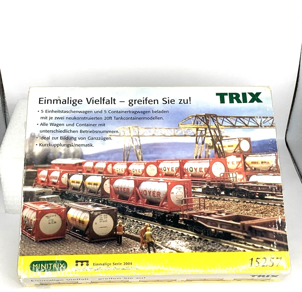 Trix Minitrix 15257 N-Scale DB Taschenwagen- und Containertragwagen-Set - Image 2 of 4