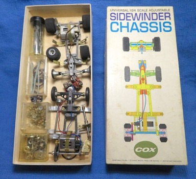 1:24 Cox Universal Sidewinder 2 Chassis plus Parts plus Original Box