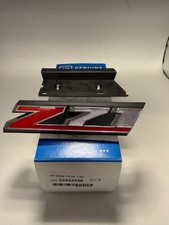2015-2019 Chevrolet Silverado 2500 3500 Front Grille Red Z71 Emblem Badge Oem
