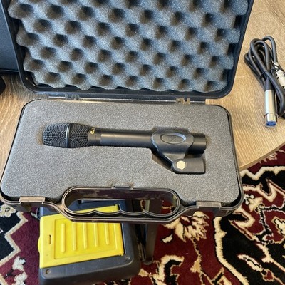 CAD CM 17 Unidirectional Electret Condenser Microphone - Battery Or Phantom