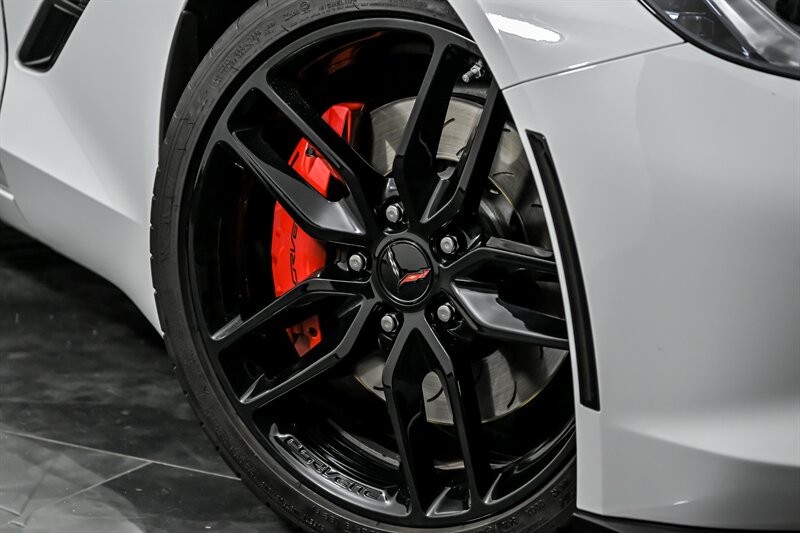 2016 Arctic White Chevrolet Corvette   | C7 Corvette Photo 3