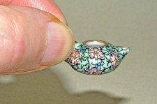 porcelaine de Desvres signé