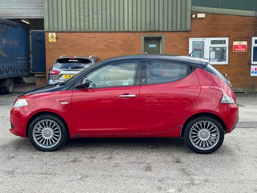 2012 CHRYSLER YPSILON  1.2 "BLACK & RED" FIRE EVO **SPARES OR REPAIR** - Picture 7 of 22