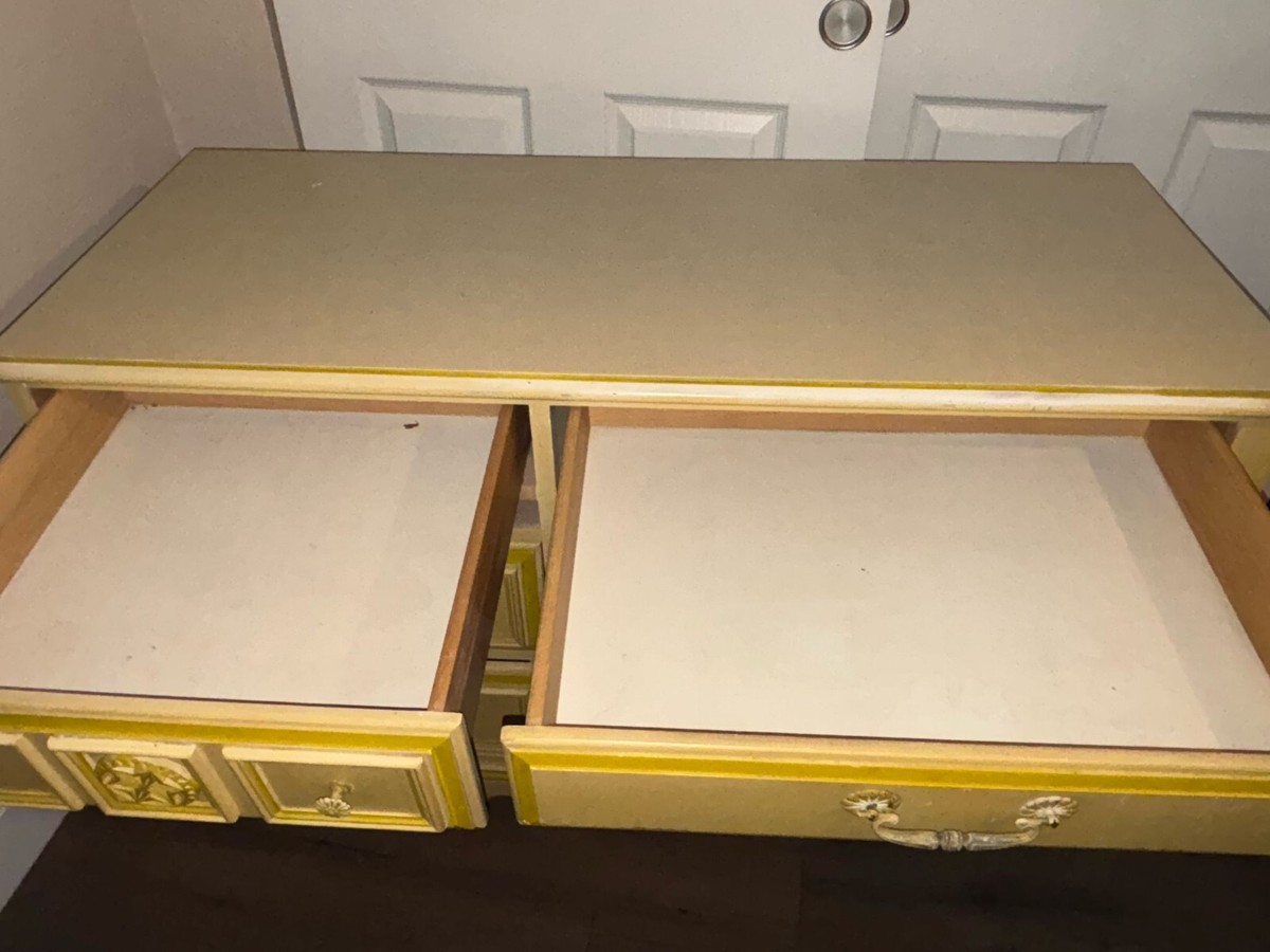 Four-piece set of Vintage Thomasville bedroom furni | eBay