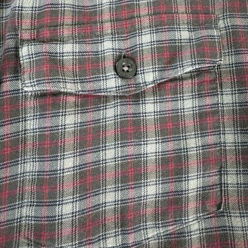 Patagonia Flannel Shirt Men's L Double Flap Pockets Gray Red Plaid Outdoors - Picture 2 of 9