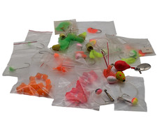 Lot Of 25 Assorted Freshwater Fishing/Drift Fishing Lures w Yarn-Free Shipping