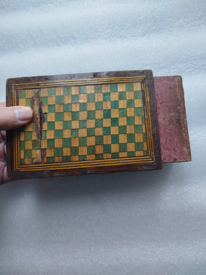 boite a jeu a système marqueterie de paille 18-19 ème siècle - Photo 3/4