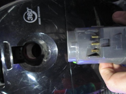 Panasonic MC-CG917 OptiFlow HEPA Canister Vacuum w/ Power Nozzle C50XDSV0U003 - Picture 6 of 19