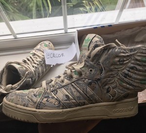 jeremy scott money wings